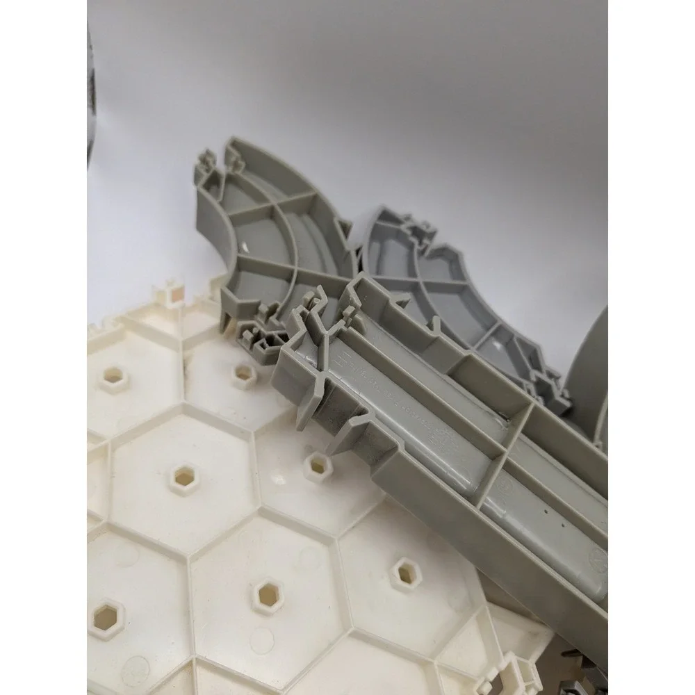 HEXBUG Nano Hive Habitat Playset And Accessories Cells Track Portable